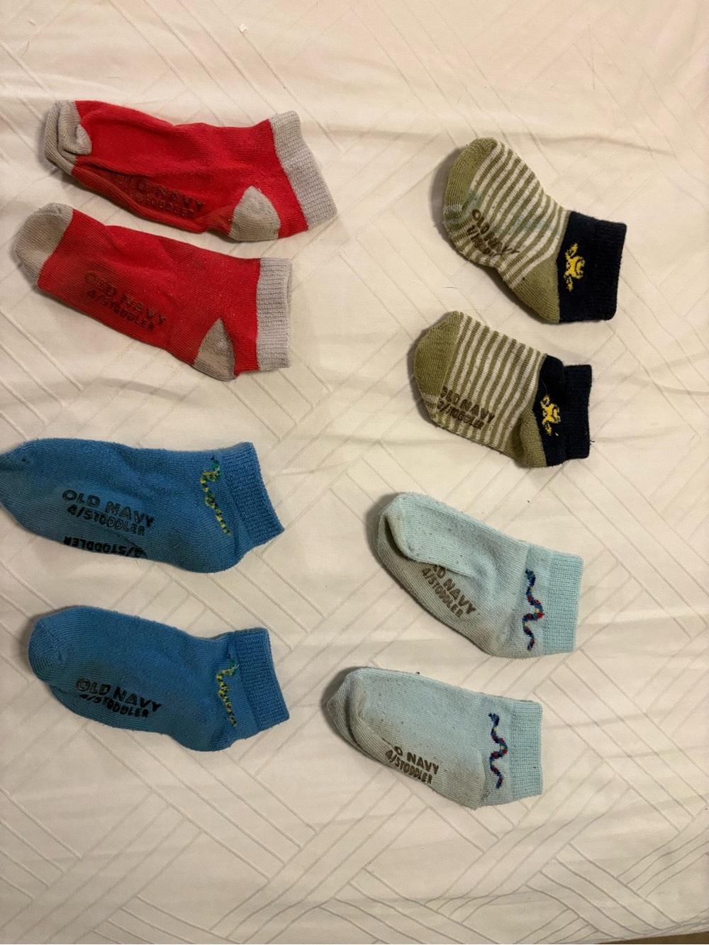Old Navy No-Show Socks Pack - Red, Blue, Light Blue, Olive, Navy